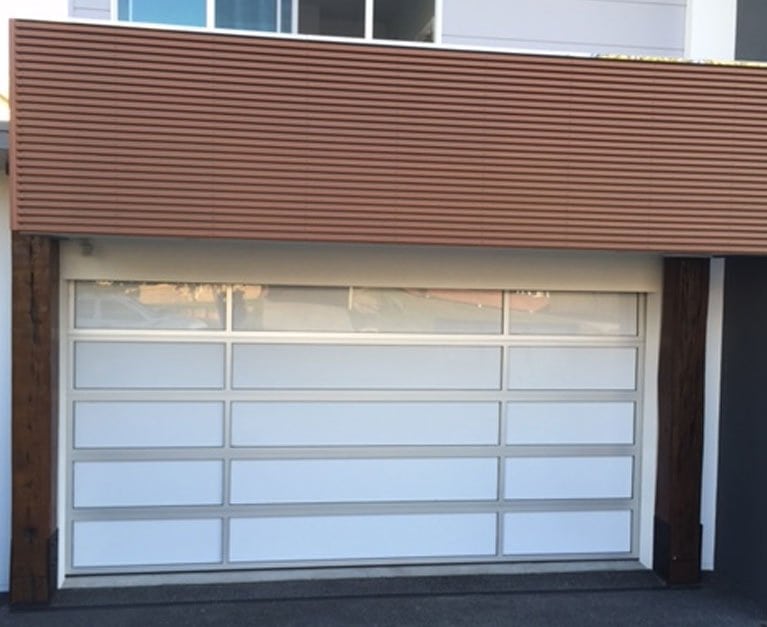 What type of door opener to choose for his garage?